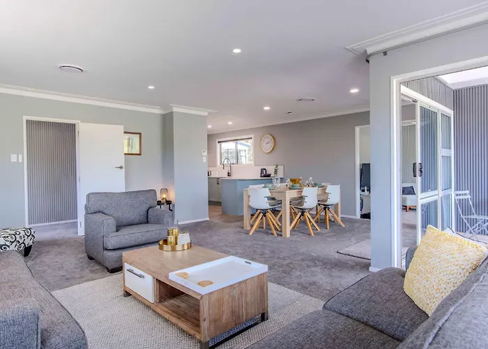 Fairway Views - Golf Course Location With Pool