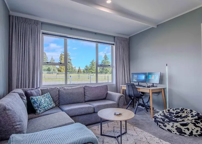 Fairway Views - Golf Course Location With Pool 度假居